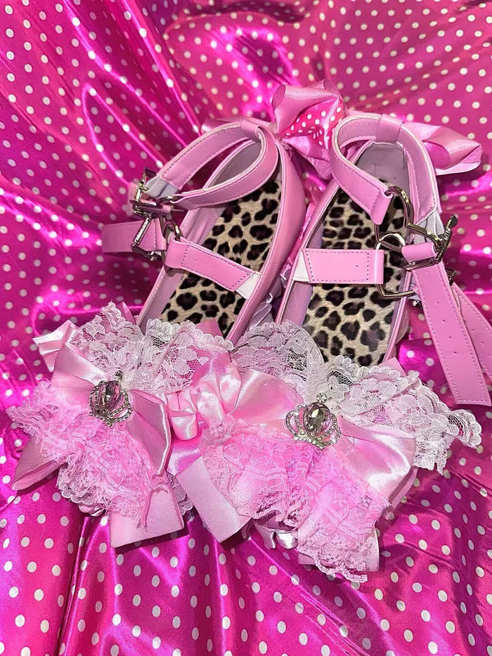 Sweet bow high heels in Hime-gyaru style