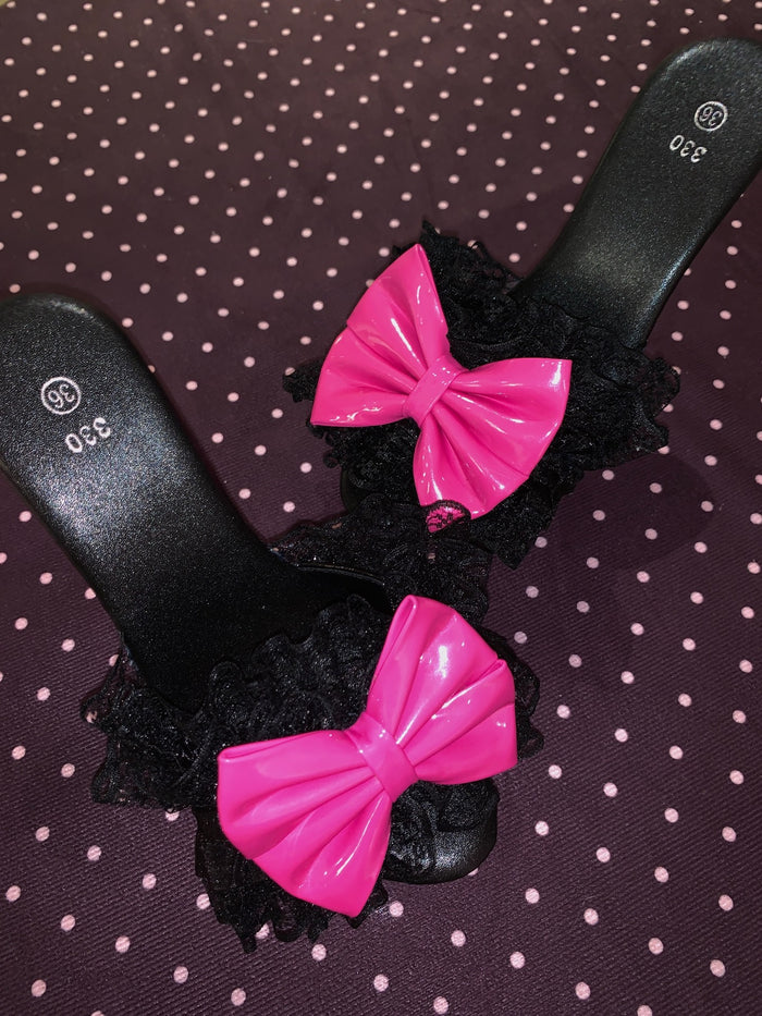 Black and pink lace high heels