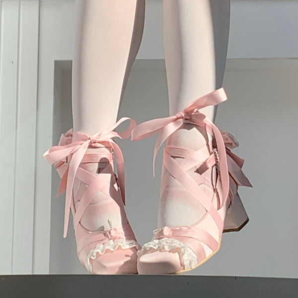 Ballet flats with block heels and satin Mary Janes