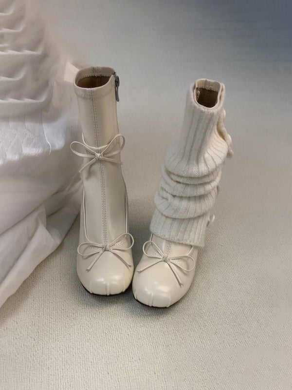 Gentle ballet-style slim boots with bow