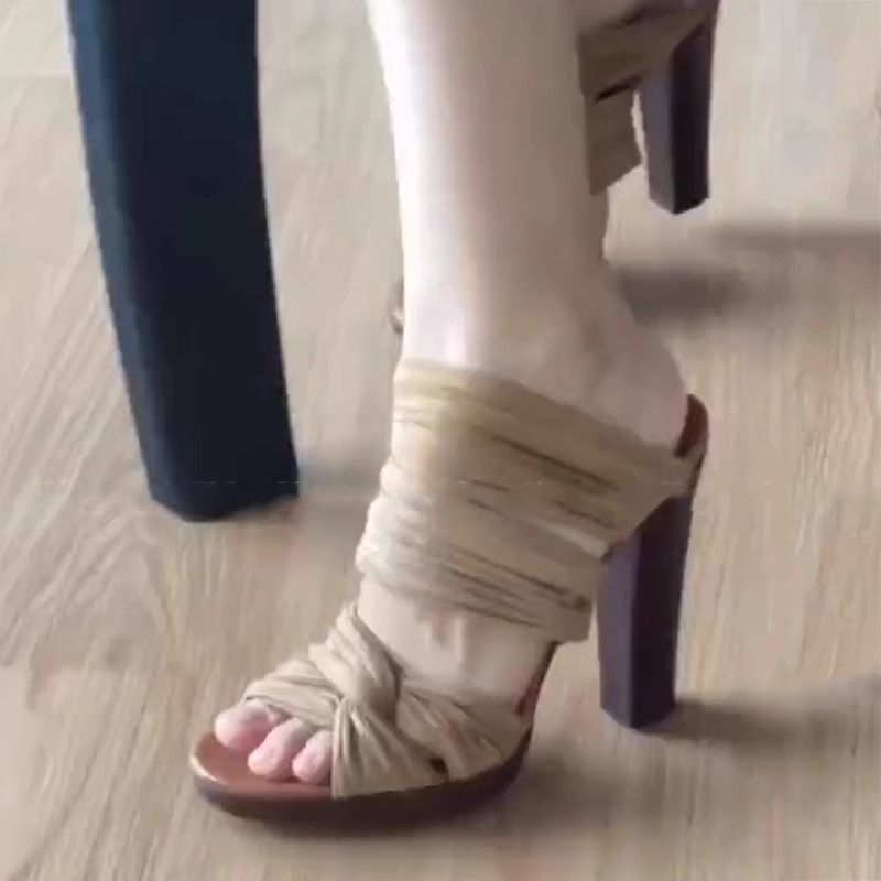 Retro thick heel Roman sandals for women