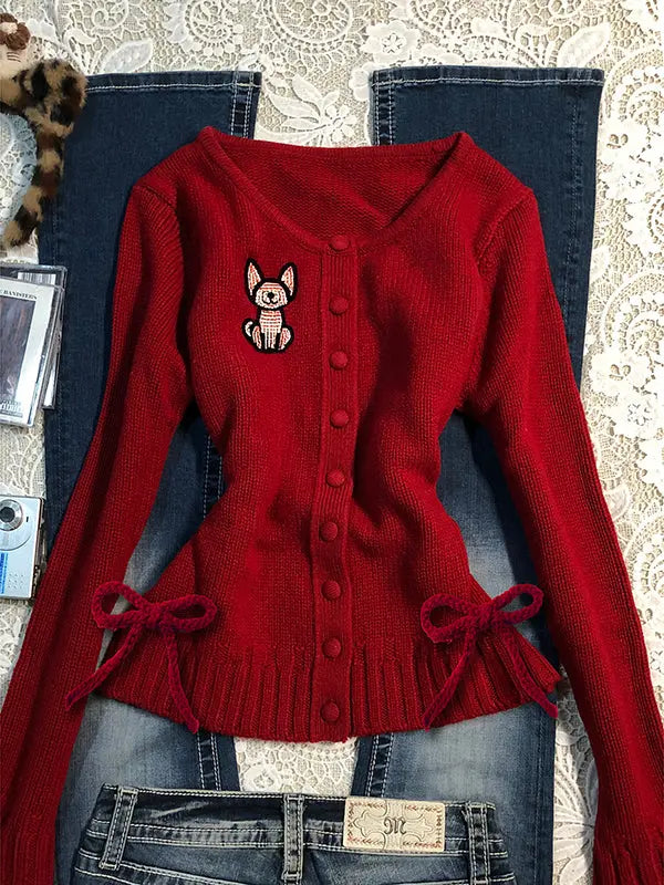 Red cartoon V-neck slim-fit knit cardigan