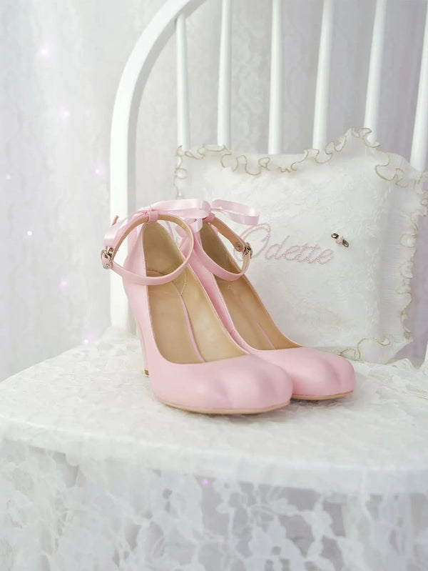 In stock! Cat's Paw Mary Jane high heels