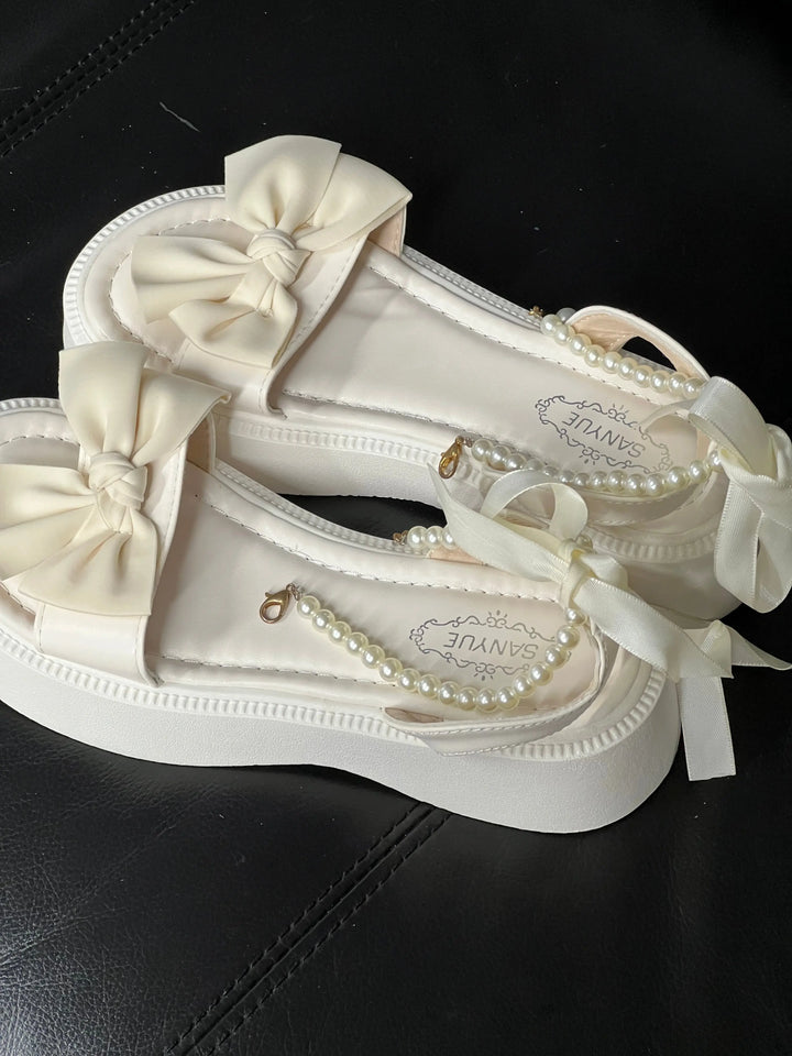 Back in stock: White Bows Scandals- size: 38 Soft Jam Studio
