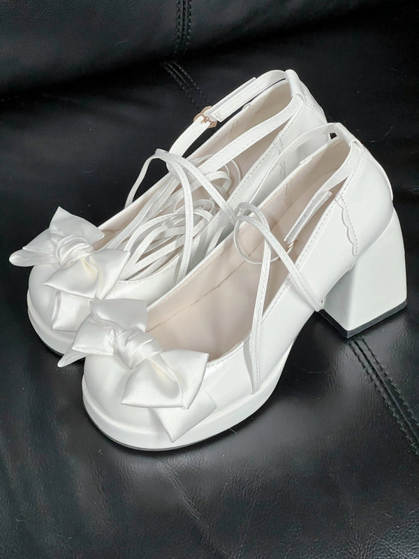 Back in stock: White Bow Shoes- size: 36 Soft Jam Studio