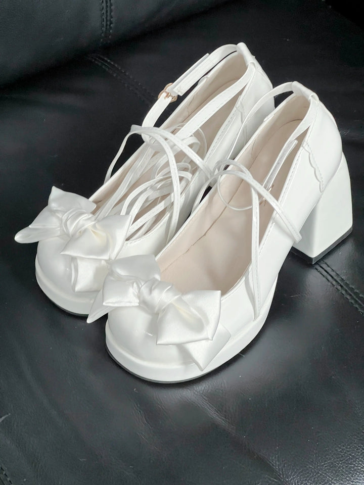 Back in stock: White Bow Shoes- size: 36 Soft Jam Studio