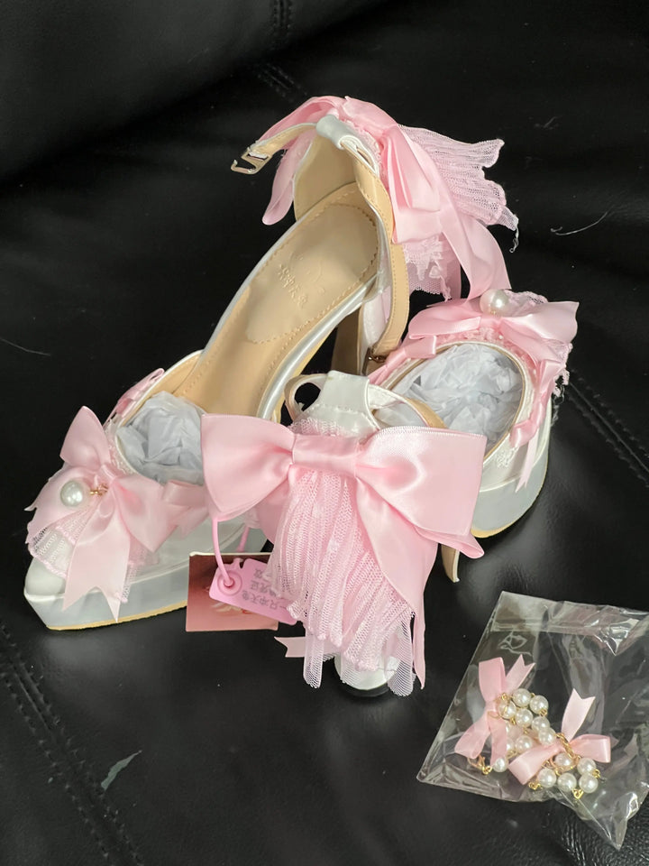 Back in stock: White Pink Bow Shoes size: 35 Soft Jam Studio