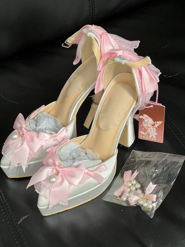 Back in stock: White Pink Bow Shoes size: 35 Soft Jam Studio