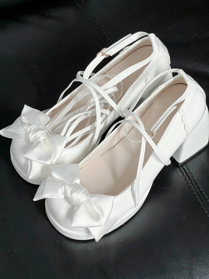 Back in stock: White Bow Shoes- size: 36 Soft Jam Studio