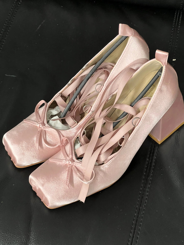 Back in stock: Pink Bow Shoes size: 41 Soft Jam Studio