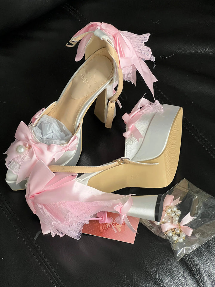 Back in stock: White Pink Bow Shoes size: 35 Soft Jam Studio