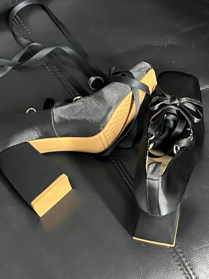 Back in stock: Black Bow Shoes- size: 40 Soft Jam Studio