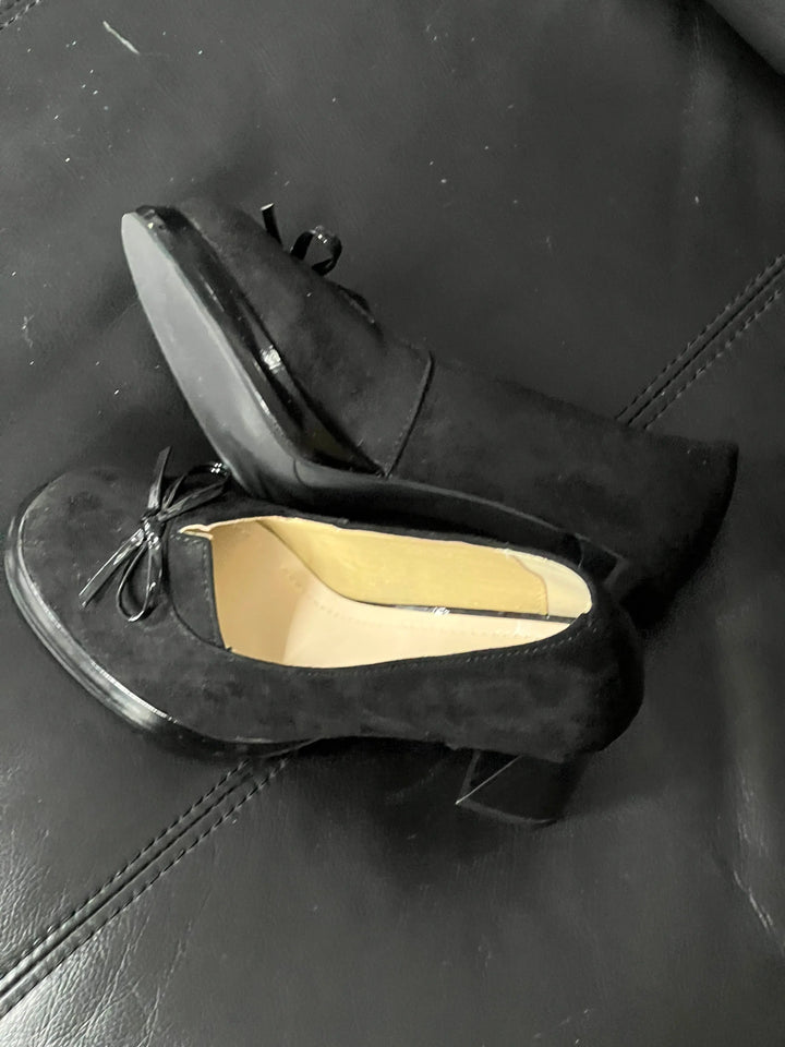 Back in stock: Black Bow Shoes- size: 40 Soft Jam Studio