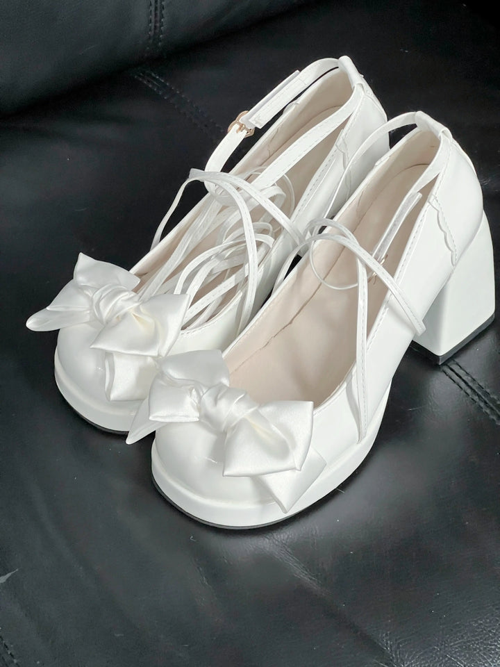 Back in stock: White Bow Shoes- size: 36 Soft Jam Studio