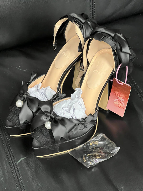 Back in stock: All Black Bow Shoes size: 35 Soft Jam Studio