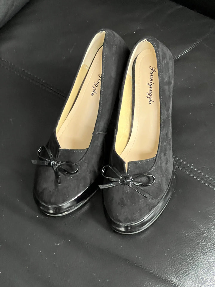 Back in stock: Black Bow Shoes- size: 40 Soft Jam Studio