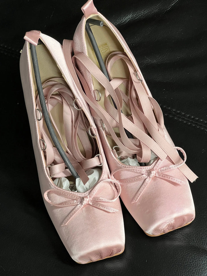 Back in stock: Pink Bow Shoes size: 41 Soft Jam Studio